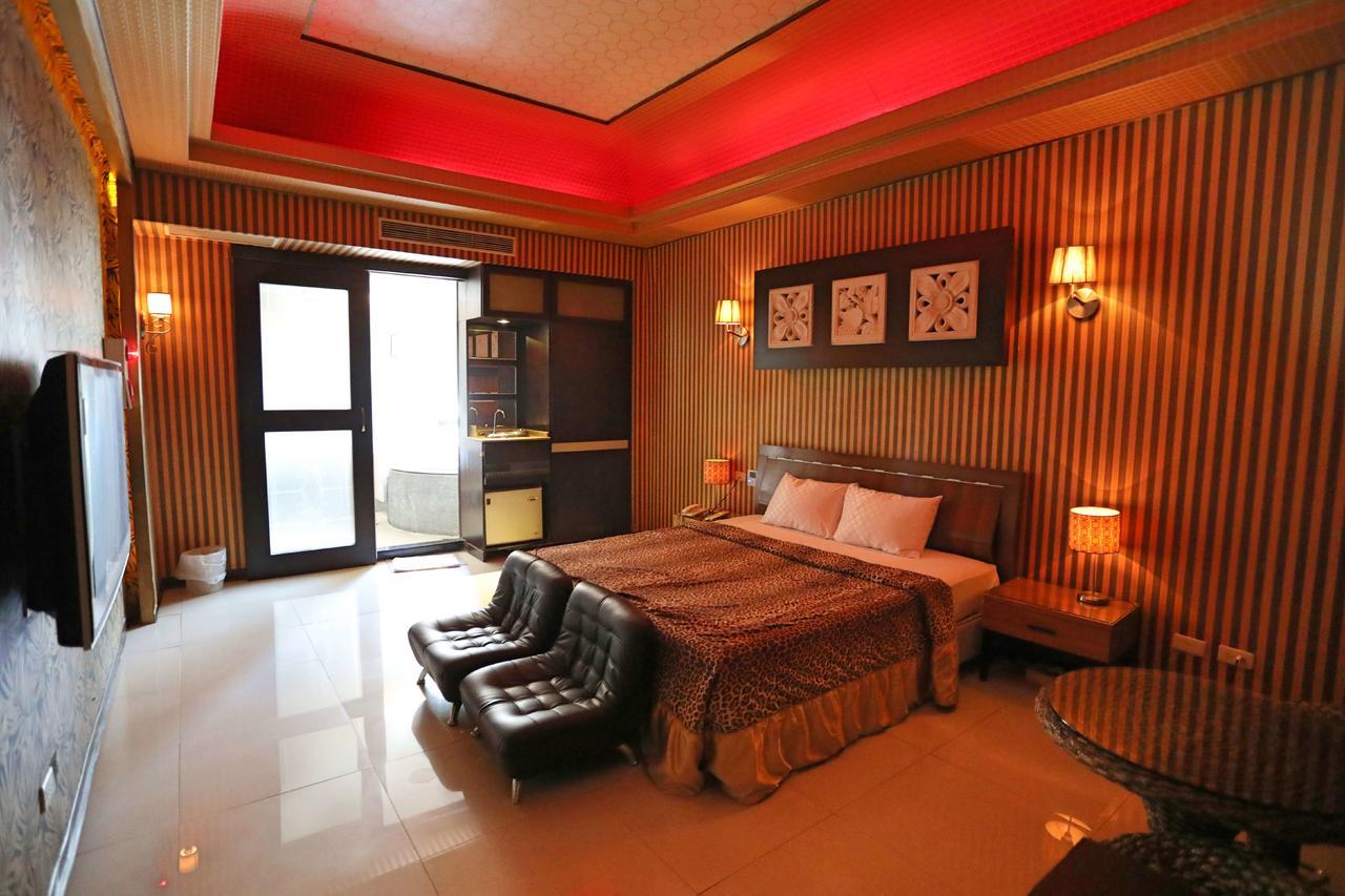 טאינאן Hua Jia Motel מראה חיצוני תמונה